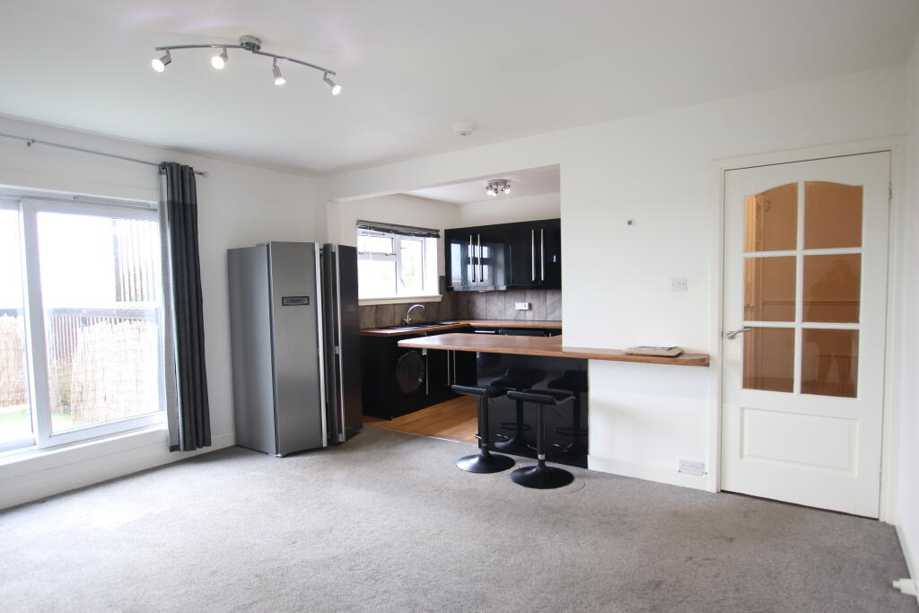 3 bed 1st Floor Flat for rent in Bridgefoot. From Slater Hogg & Howison Lettings - Dundee 3 bed 1st Floor Flat for rent in Bridgefoot. From Slater Hogg & Howison Lettings - Dundee