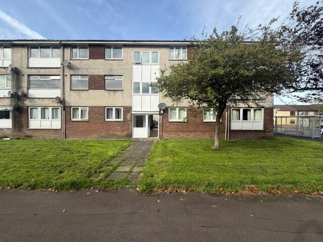 3 bed 1st Floor Flat for rent in Renfrew. From Slater Hogg & Howison Lettings - Paisley 3 bed 1st Floor Flat for rent in Renfrew. From Slater Hogg & Howison Lettings - Paisley