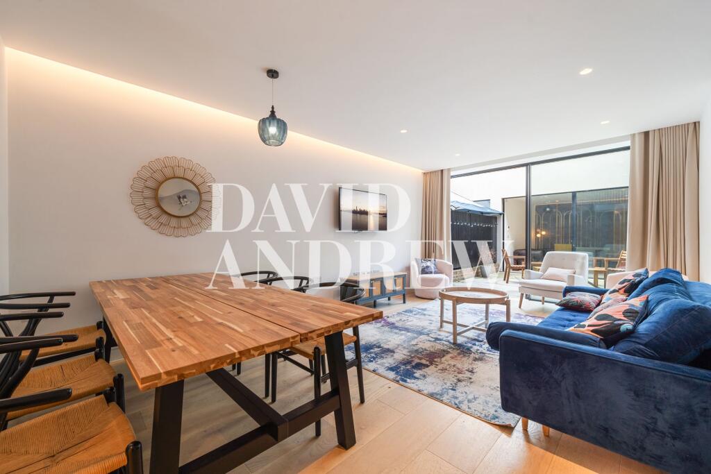 4 bed Mid Terraced House for rent in London. From David Andrew - London - Holloway Road