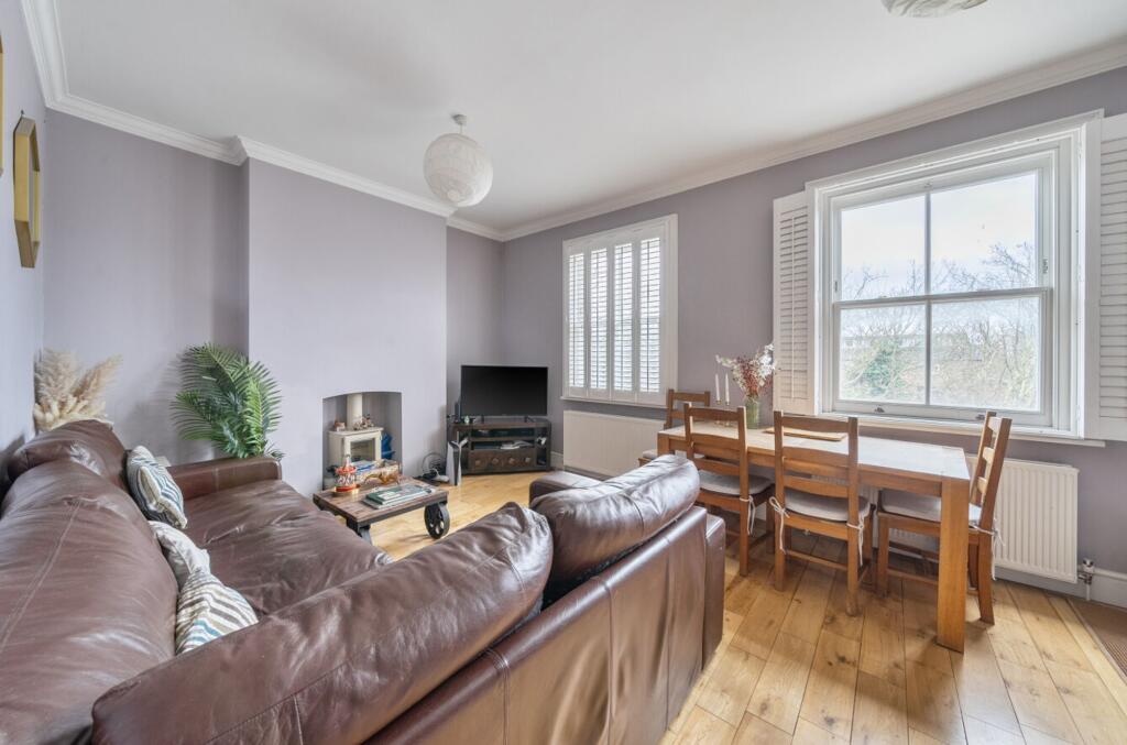 2 bed Apartment for rent in London. From David Andrew - London - Holloway Road