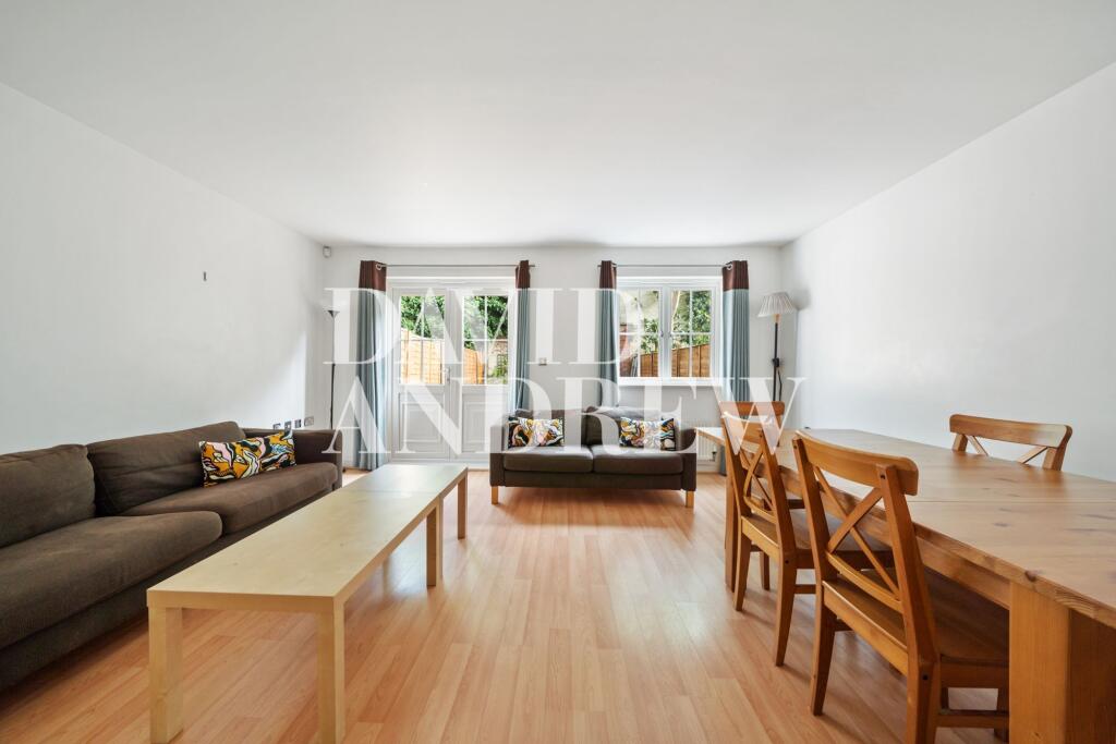 4 bed Detached for rent in Hornsey. From David Andrew - London - Holloway Road