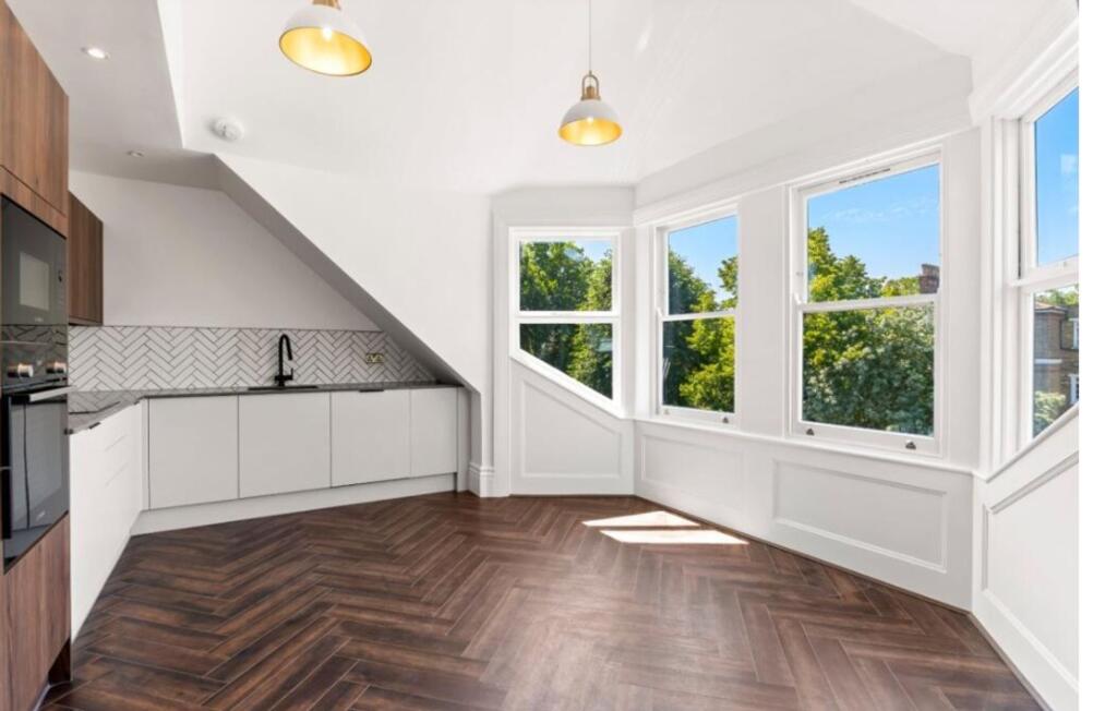 2 bed Apartment for rent in Islington. From David Andrew - London - Holloway Road