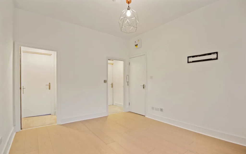 2 bed Apartment for rent in London. From David Andrew - London - Holloway Road