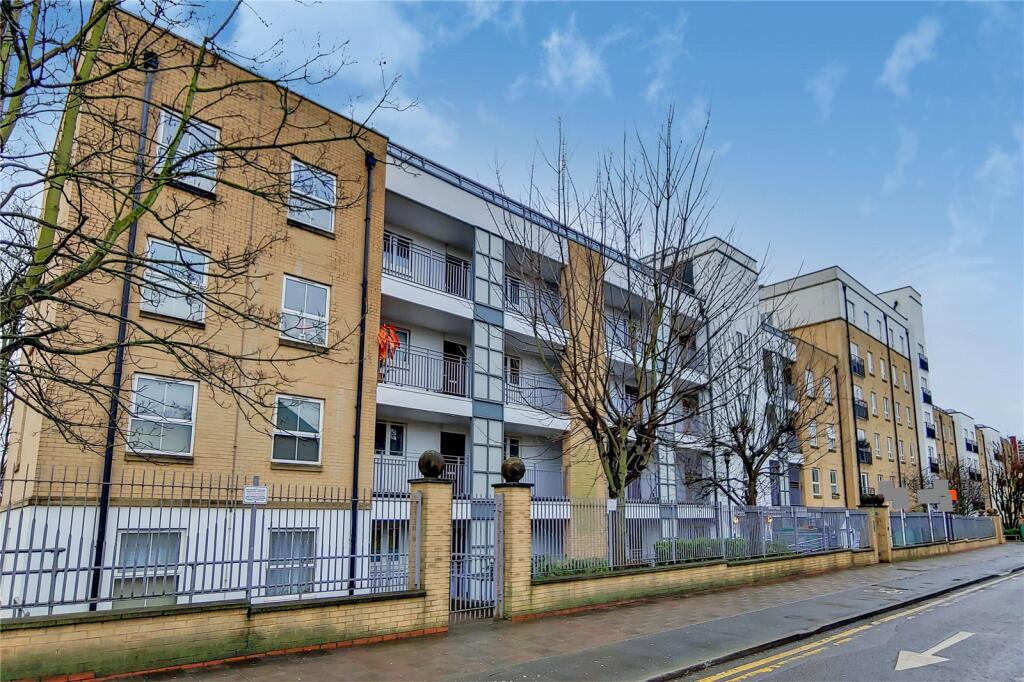 1 bed 1st Floor Flat for rent in London. From Keatons - Stratford