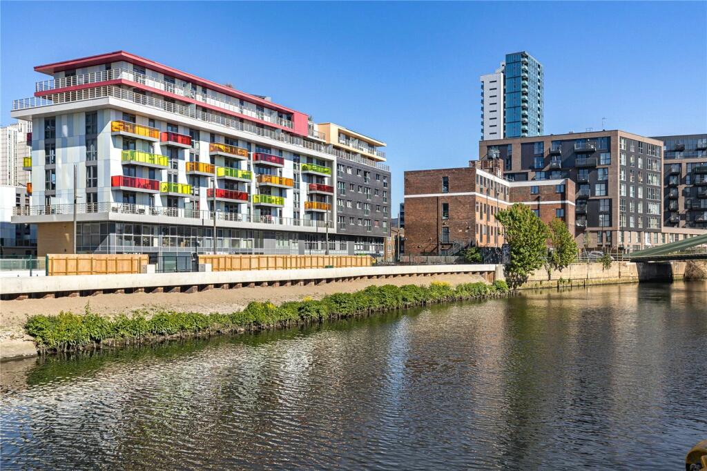 1 bed 1st Floor Flat for rent in London. From Keatons - Stratford