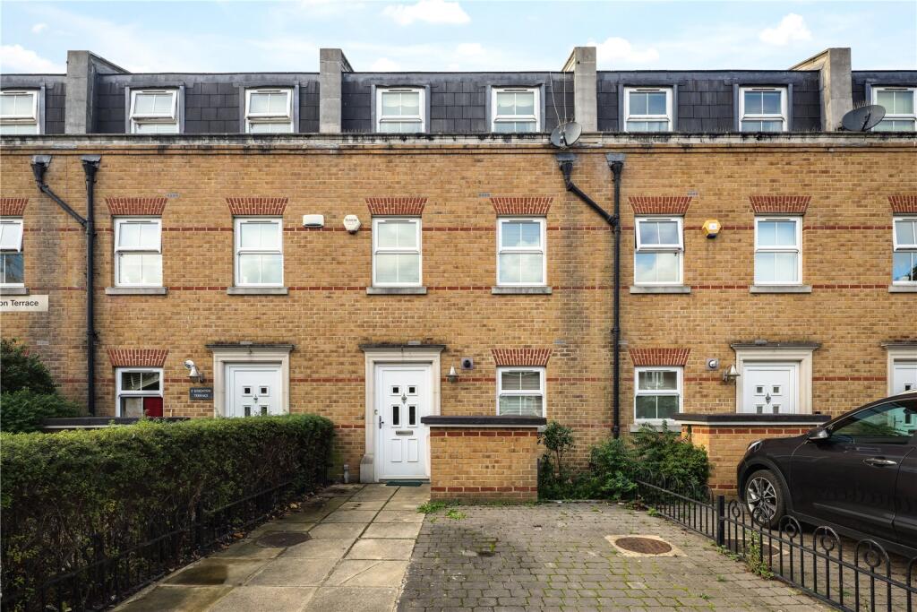 3 bed Mid Terraced House for rent in Wanstead. From Keatons - Stratford 3 bed Mid Terraced House for rent in Wanstead. From Keatons - Stratford