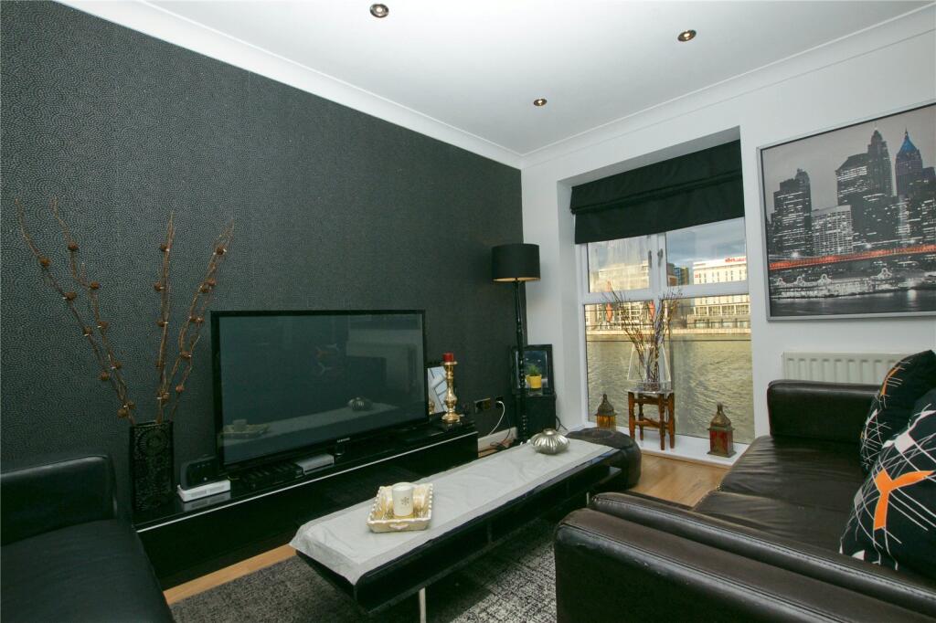 2 bed 1st Floor Flat for rent in Poplar. From Keatons - Stratford