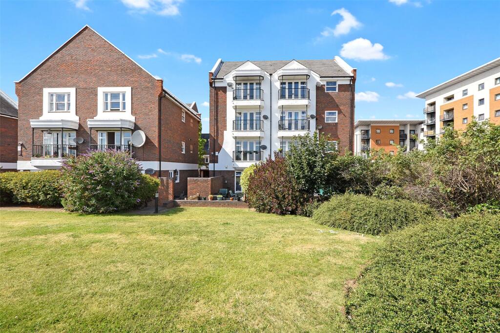1 bed 1st Floor Flat for rent in London. From Keatons - Stratford