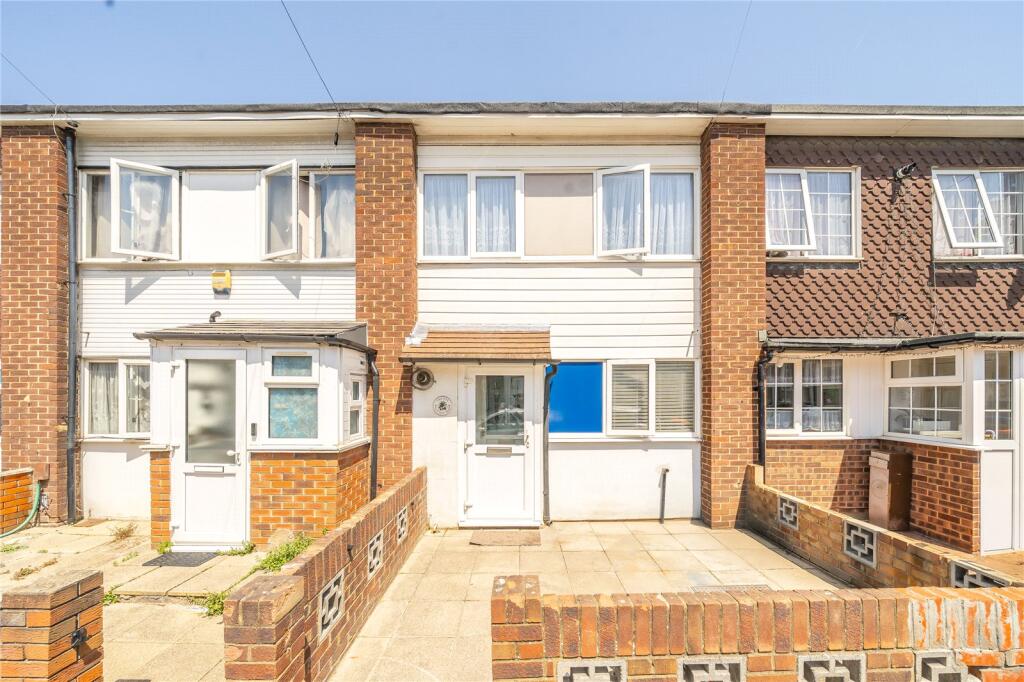 3 bed Mid Terraced House for rent in West Ham. From Keatons - Stratford