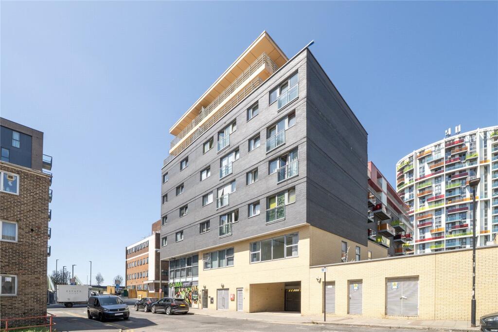 1 bed 1st Floor Flat for rent in London. From Keatons - Stratford