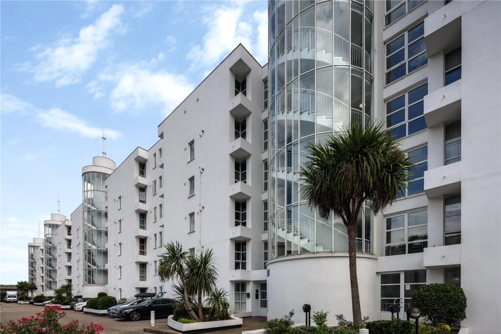 2 bed 1st Floor Flat for rent in Woolwich. From Keatons - Stratford