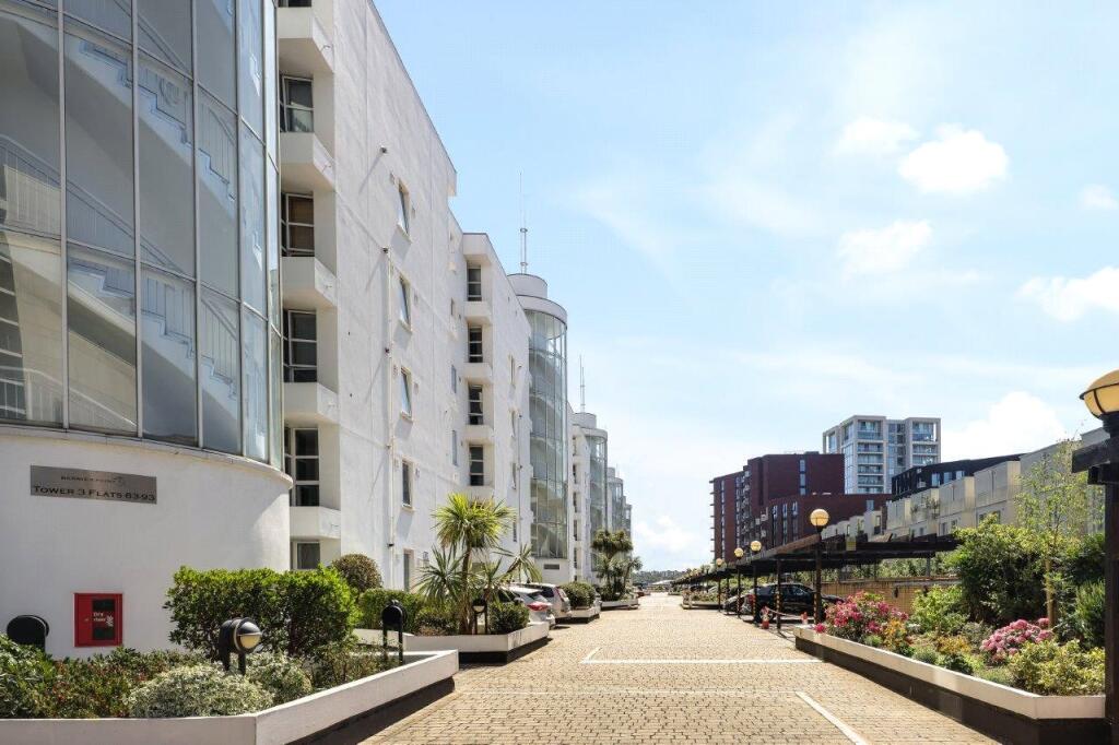2 bed 1st Floor Flat for rent in London. From Keatons - Stratford