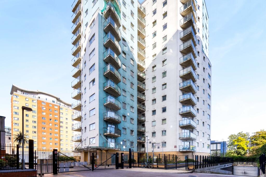 1 bed 1st Floor Flat for rent in Ilford. From Keatons - Stratford