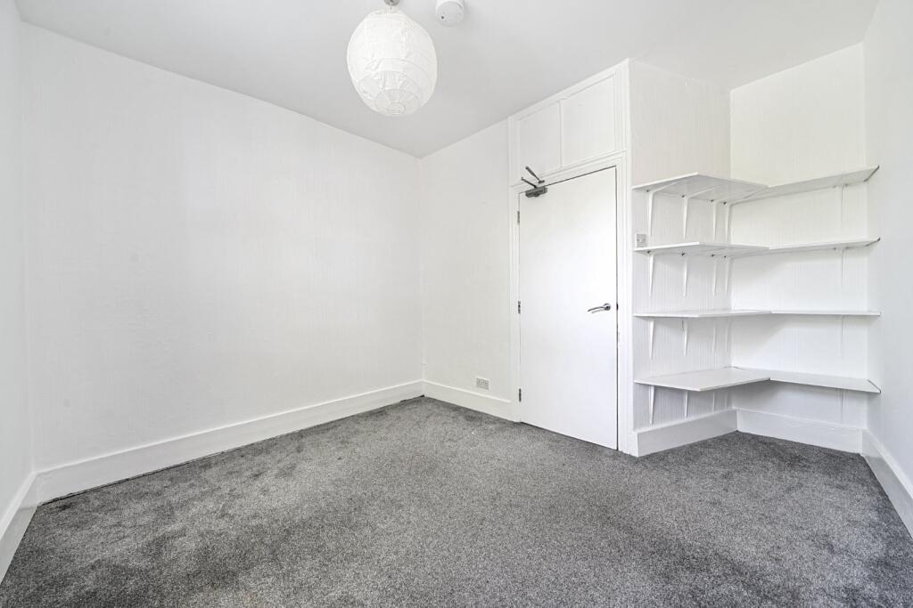 1 bed Annexe for rent in Lewisham. From Kinleigh Folkard & Hayward - Sales - Lee 1 bed Annexe for rent in Lewisham. From Kinleigh Folkard & Hayward - Sales - Lee