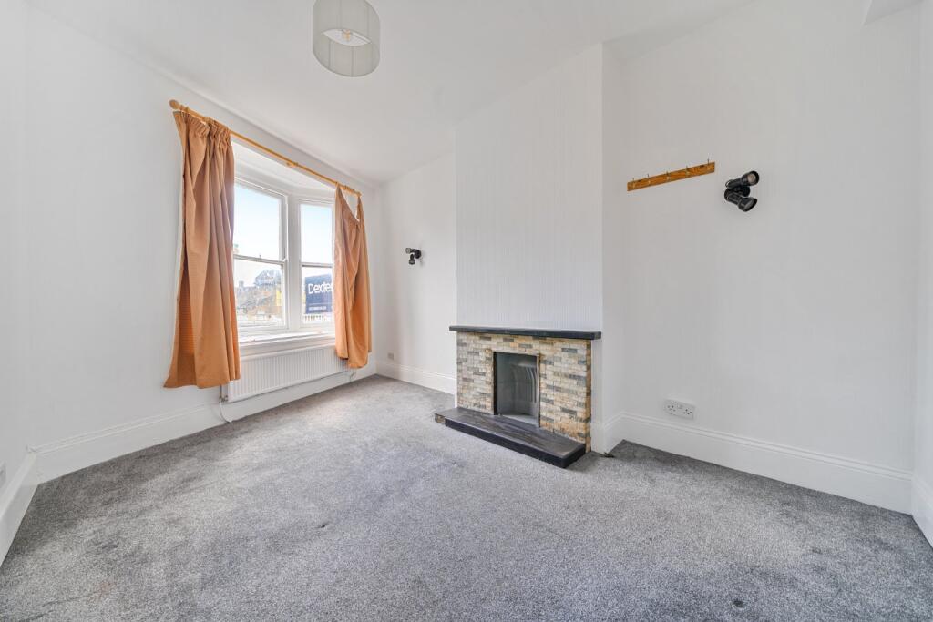 1 bed Annexe for rent in Lewisham. From Kinleigh Folkard & Hayward - Sales - Lee 1 bed Annexe for rent in Lewisham. From Kinleigh Folkard & Hayward - Sales - Lee