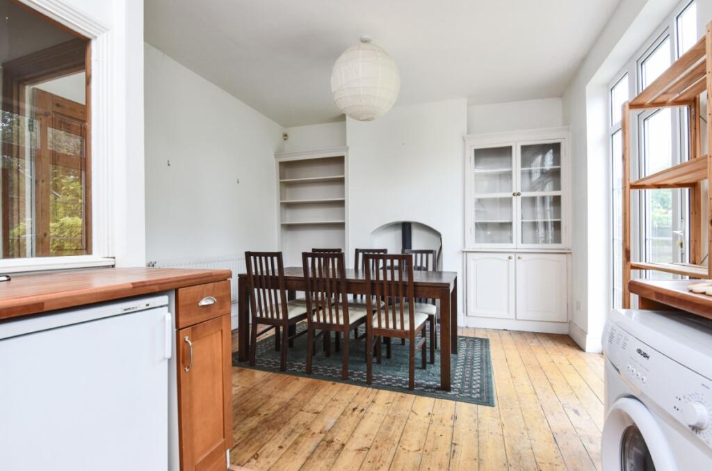 4 bed Detached for rent in London. From Kinleigh Folkard & Hayward - Sales - Lee