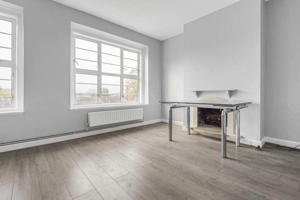 2 bed Not Specified for rent in Lewisham. From Kinleigh Folkard & Hayward - Sales - Lee 2 bed Not Specified for rent in Lewisham. From Kinleigh Folkard & Hayward - Sales - Lee