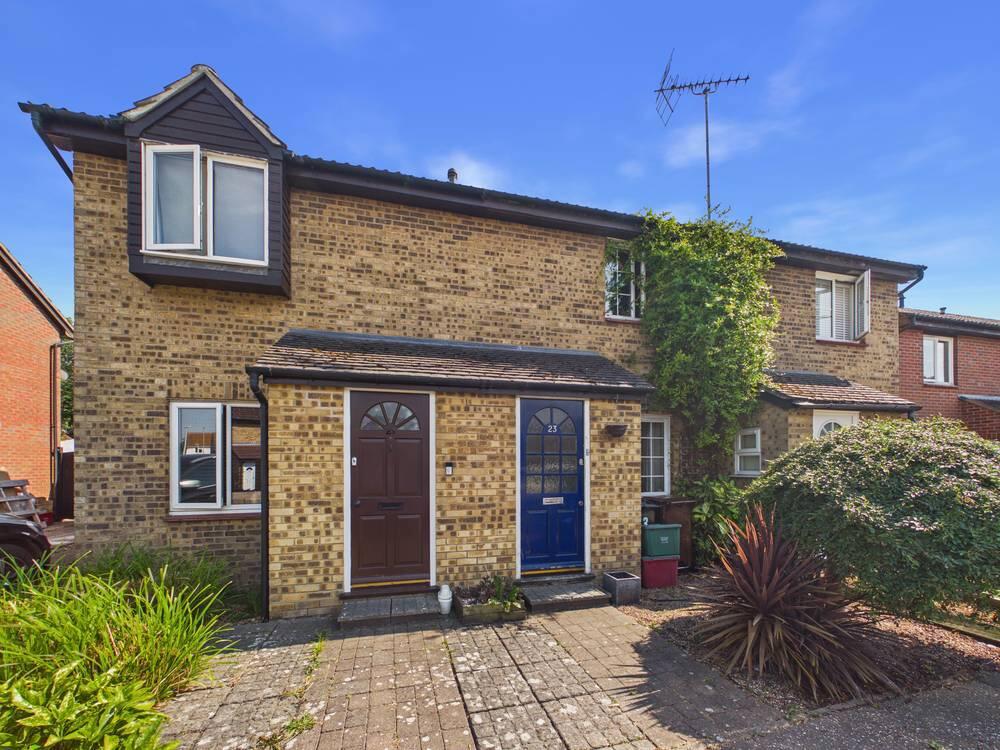 2 bed Mid Terraced House for rent in Lawford. From Fenn Wright - Manningtree