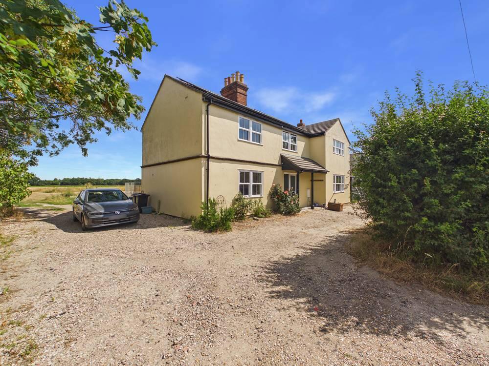 4 bed Detached for rent in Ramsey. From Fenn Wright - Manningtree 4 bed Detached for rent in Ramsey. From Fenn Wright - Manningtree