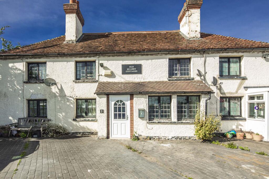 2 bed Mid Terraced House for rent in Ipsden. From Warmingham & Co - Goring-on-Thames 2 bed Mid Terraced House for rent in Ipsden. From Warmingham & Co - Goring-on-Thames