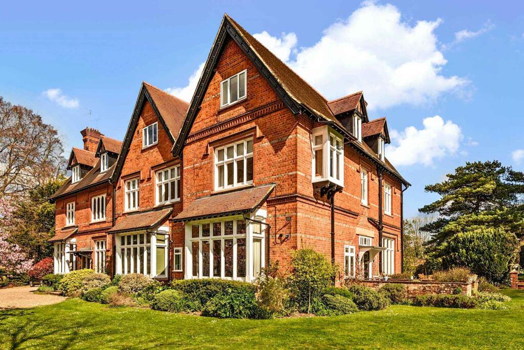 2 bed Apartment for rent in Goring. From Warmingham & Co - Goring-on-Thames 2 bed Apartment for rent in Goring. From Warmingham & Co - Goring-on-Thames