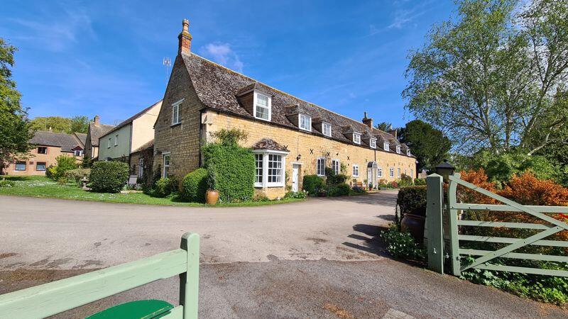 3 bed Chalet type for rent in Duddington. From Kenneally Property Services - Peterborough