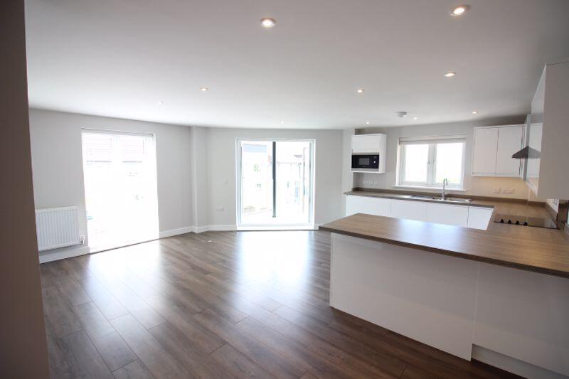 2 bed Apartment for rent in Yaxley. From Kenneally Property Services - Peterborough 2 bed Apartment for rent in Yaxley. From Kenneally Property Services - Peterborough