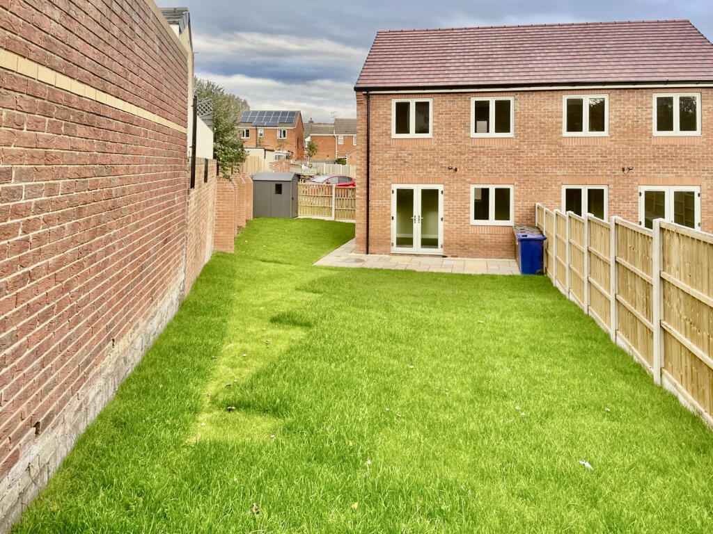 3 bed Semi Detached for rent in Hemingfield. From Armitage Residential - Barnsley 3 bed Semi Detached for rent in Hemingfield. From Armitage Residential - Barnsley