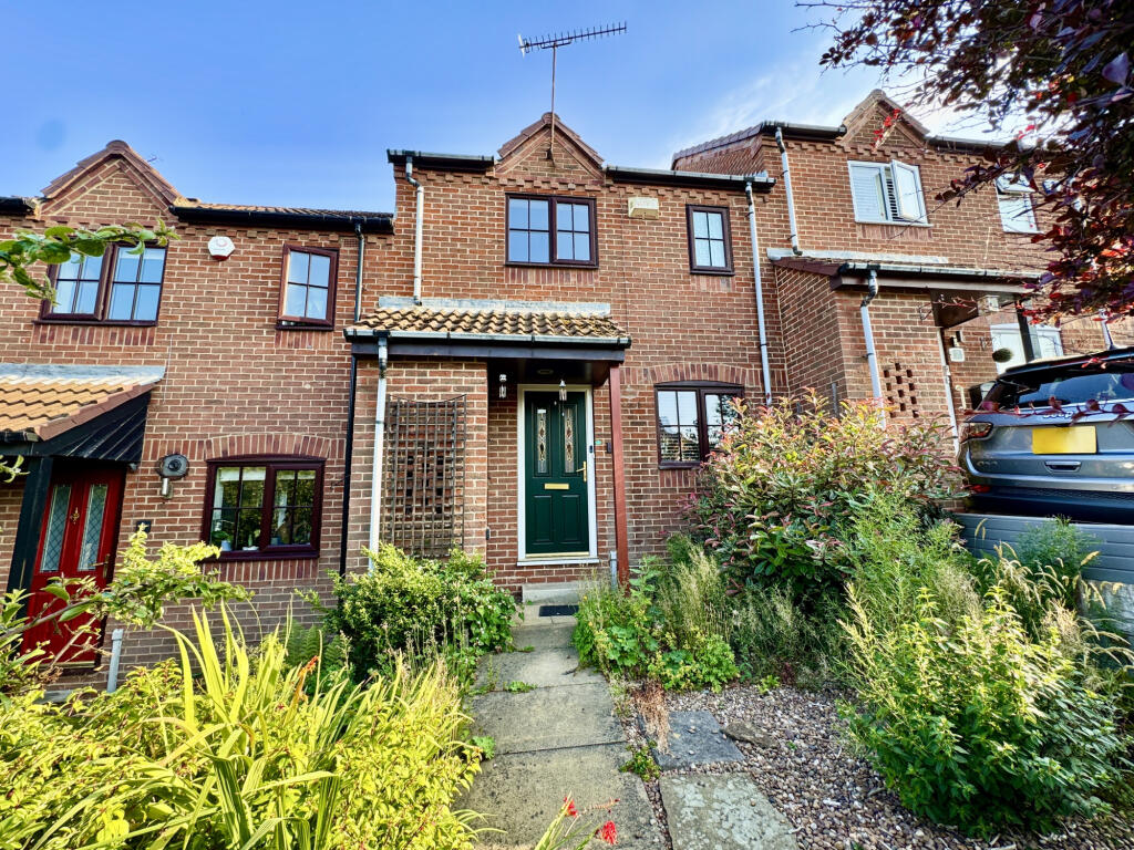 2 bed Town House for rent in Barnsley. From Armitage Residential - Barnsley