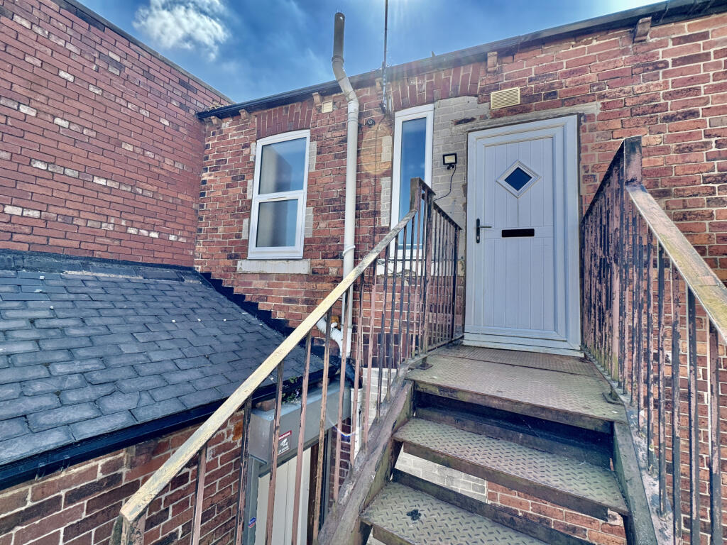 1 bed 1st Floor Flat for rent in Royston. From Armitage Residential - Barnsley
