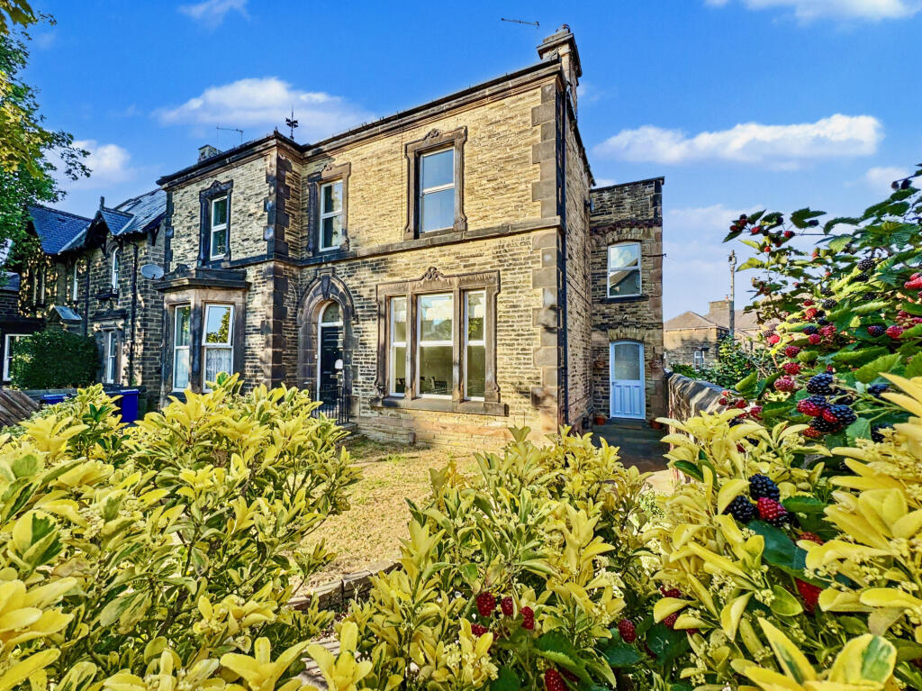 3 bed Semi Detached for rent in Barnsley. From Armitage Residential - Barnsley 3 bed Semi Detached for rent in Barnsley. From Armitage Residential - Barnsley