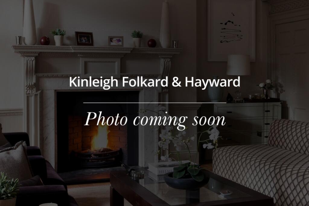 3 bed Flat for rent in Camberwell. From Kinleigh Folkard & Hayward