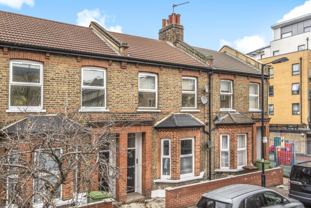 1 bed Apartment for rent in Camberwell. From Kinleigh Folkard & Hayward