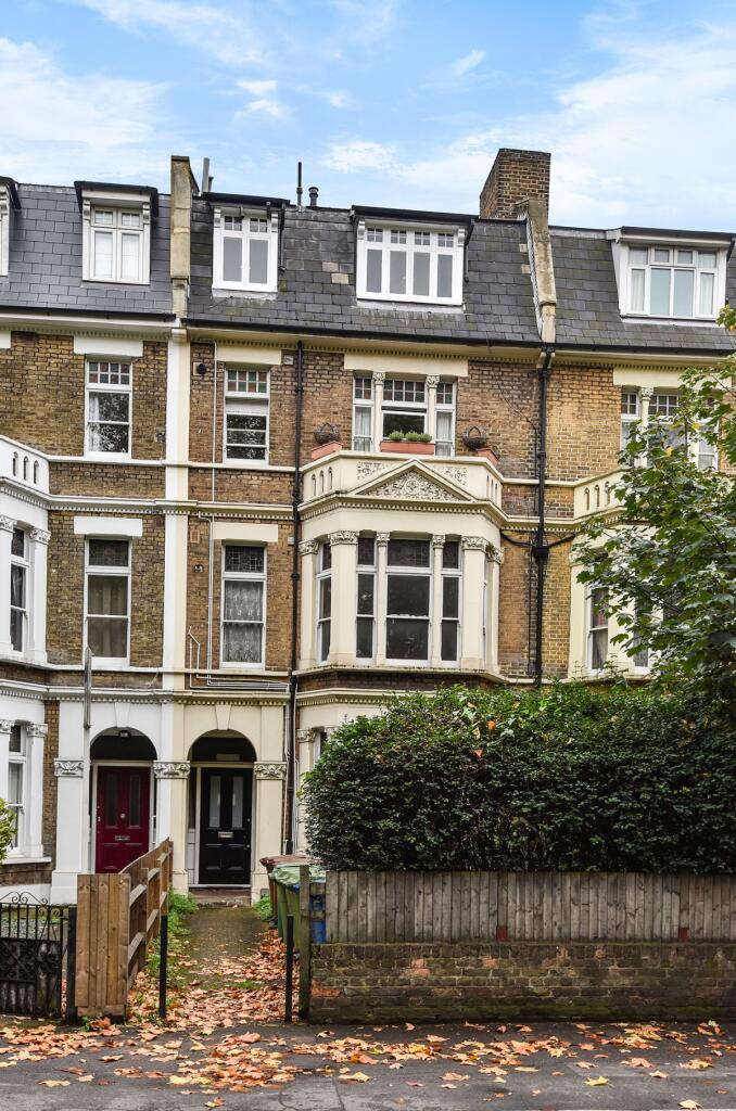 1 bed 1st Floor Flat for rent in Camberwell. From Kinleigh Folkard & Hayward - Sales - Peckham Rye