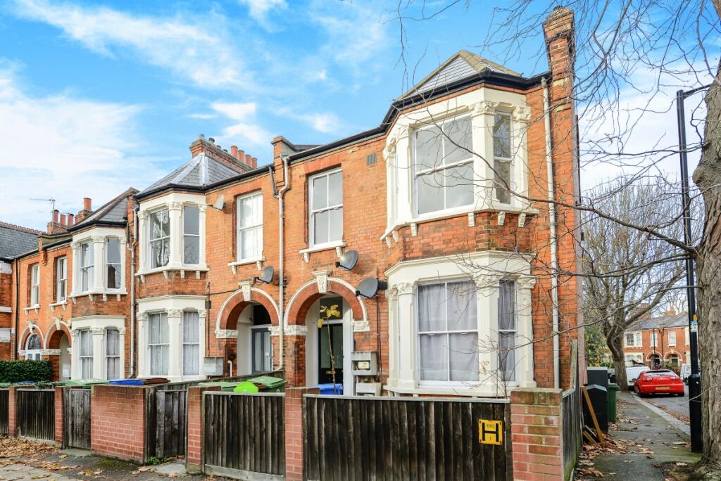 2 bed End of Terrace for rent in Camberwell. From Kinleigh Folkard & Hayward - Sales - Peckham Rye