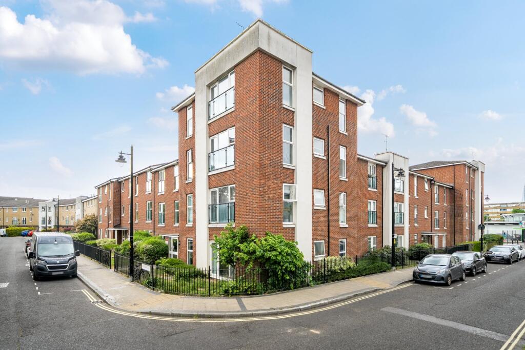 2 bed 1st Floor Flat for rent in London. From Kinleigh Folkard & Hayward - Sales - Peckham Rye