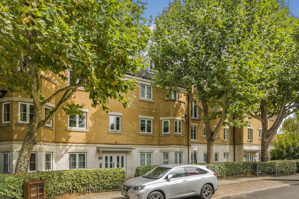 2 bed 1st Floor Flat for rent in London. From Kinleigh Folkard & Hayward - Sales - Peckham Rye 2 bed 1st Floor Flat for rent in London. From Kinleigh Folkard & Hayward - Sales - Peckham Rye