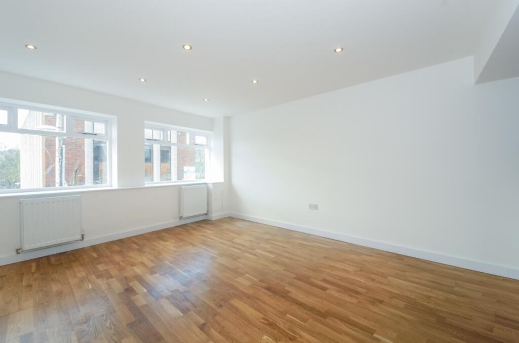 2 bed 1st Floor Flat for rent in London. From Kinleigh Folkard & Hayward - Sales - Peckham Rye