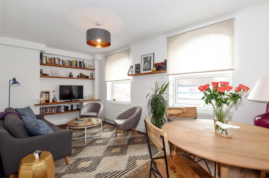 2 bed 1st Floor Flat for rent in London. From Kinleigh Folkard & Hayward - Sales - Peckham Rye