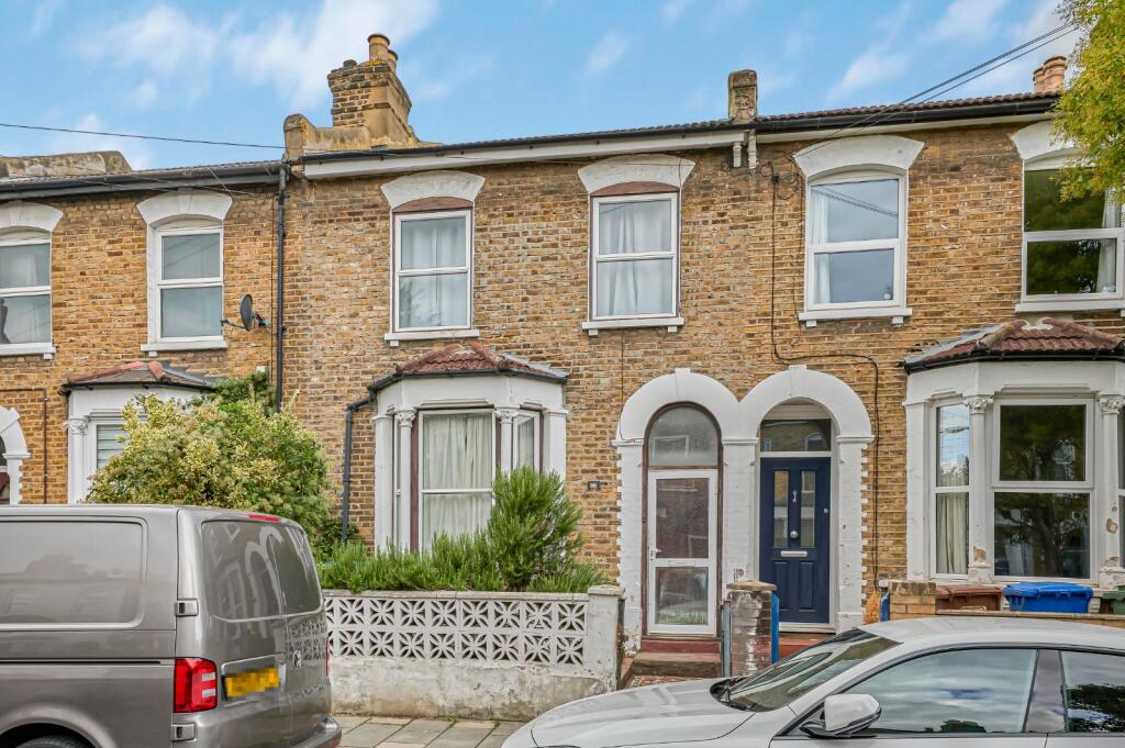 3 bed Detached for rent in Deptford. From Kinleigh Folkard & Hayward - Sales - Peckham Rye 3 bed Detached for rent in Deptford. From Kinleigh Folkard & Hayward - Sales - Peckham Rye