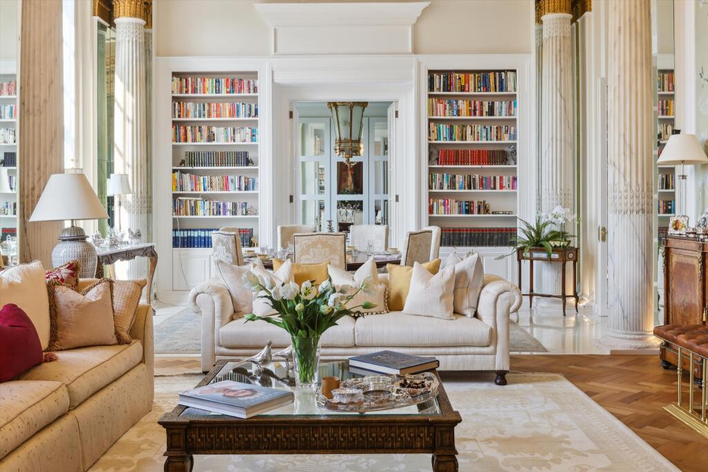 2 bed 1st Floor Flat for rent in Ottershaw. From Knight Frank - Esher