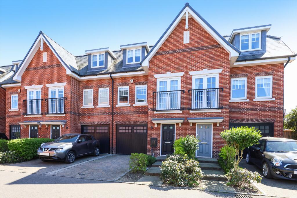 4 bed Mid Terraced House for rent in Stoke D'Abernon. From Knight Frank - Esher