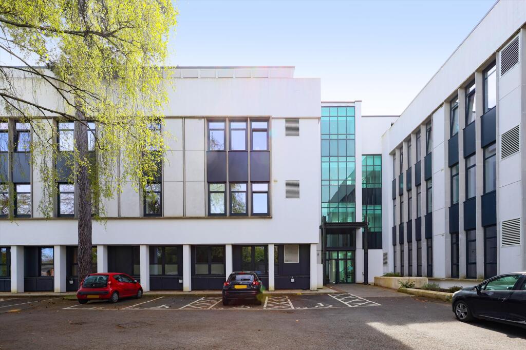 2 bed 1st Floor Flat for rent in Esher. From Knight Frank - Esher