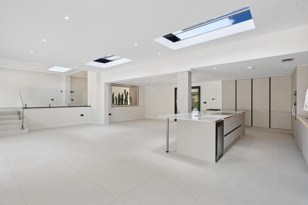 5 bed Detached for rent in Stoke D'Abernon. From Knight Frank - Esher 5 bed Detached for rent in Stoke D'Abernon. From Knight Frank - Esher