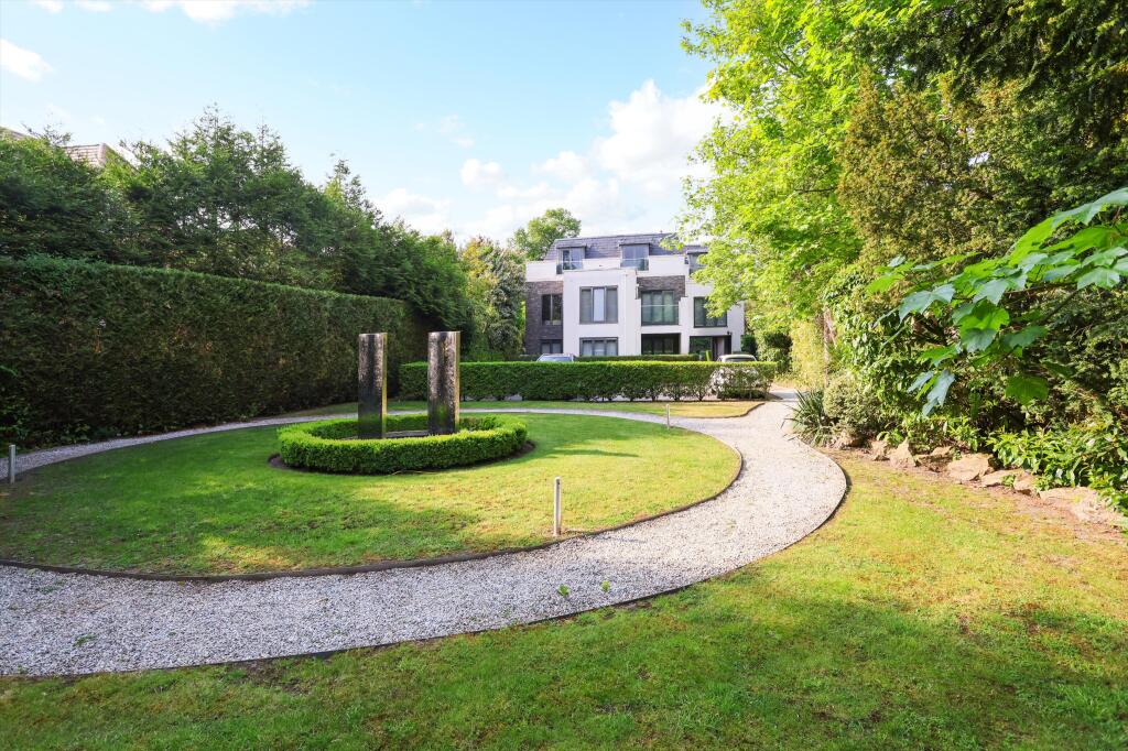 2 bed 1st Floor Flat for rent in Esher. From Knight Frank - Esher 2 bed 1st Floor Flat for rent in Esher. From Knight Frank - Esher