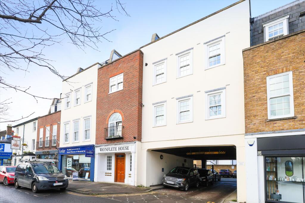 2 bed 1st Floor Flat for rent in Esher. From Knight Frank - Esher 2 bed 1st Floor Flat for rent in Esher. From Knight Frank - Esher