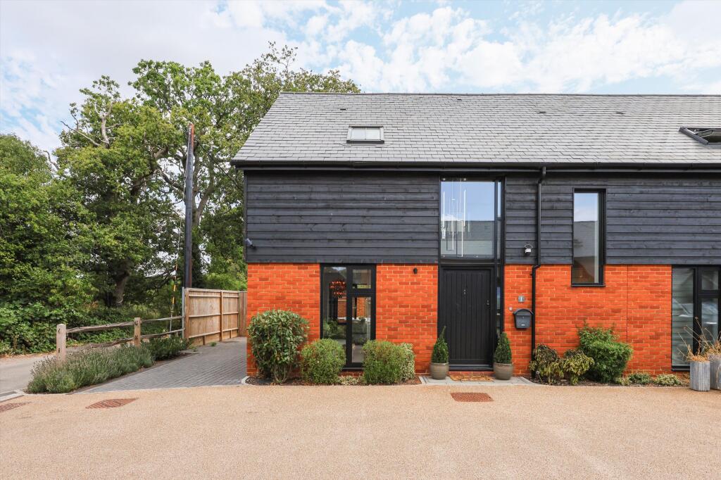2 bed Farm House for rent in West Horsley. From Knight Frank - Esher