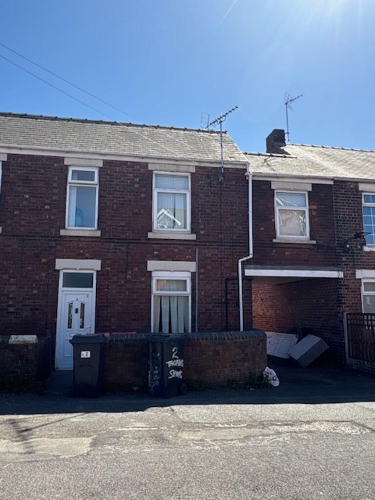 2 bed Mid Terraced House for rent in Kiveton Park. From 1st Field Properties - Kiveton Park