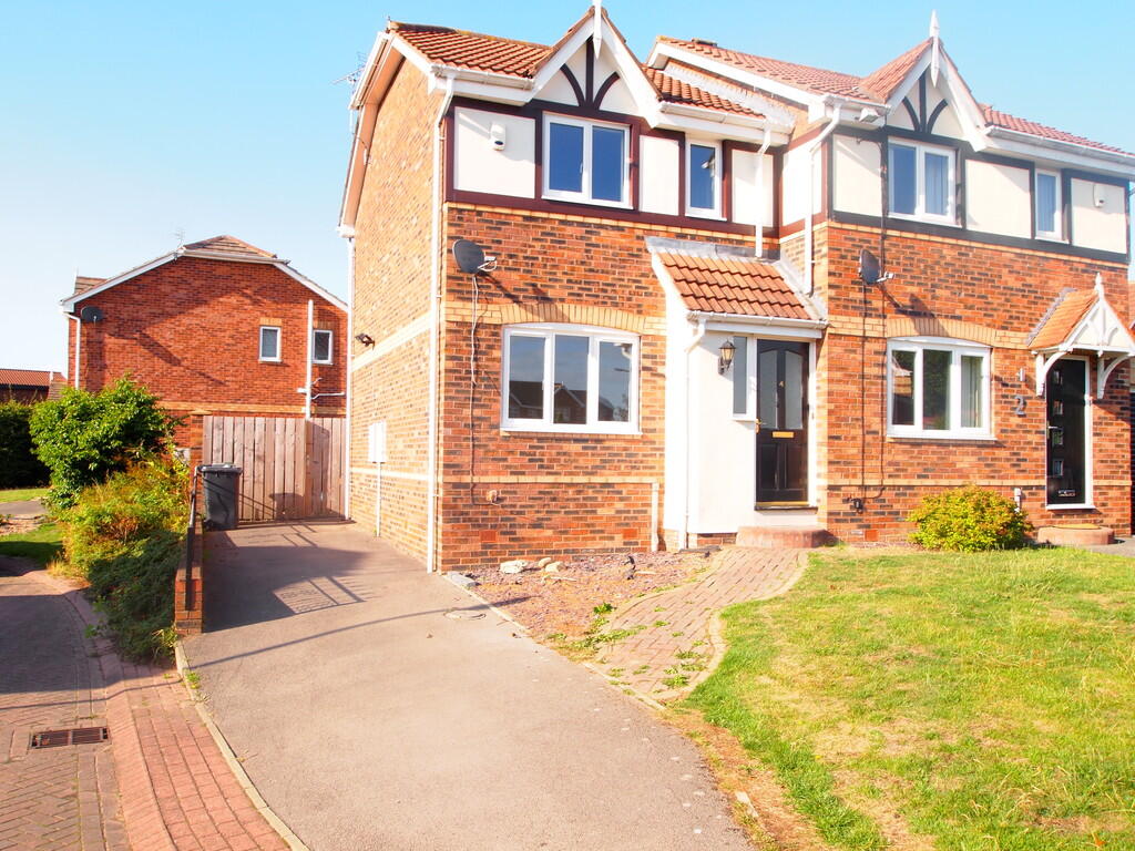 2 bed Semi Detached for rent in Kiveton Park. From 1st Field Properties - Kiveton Park