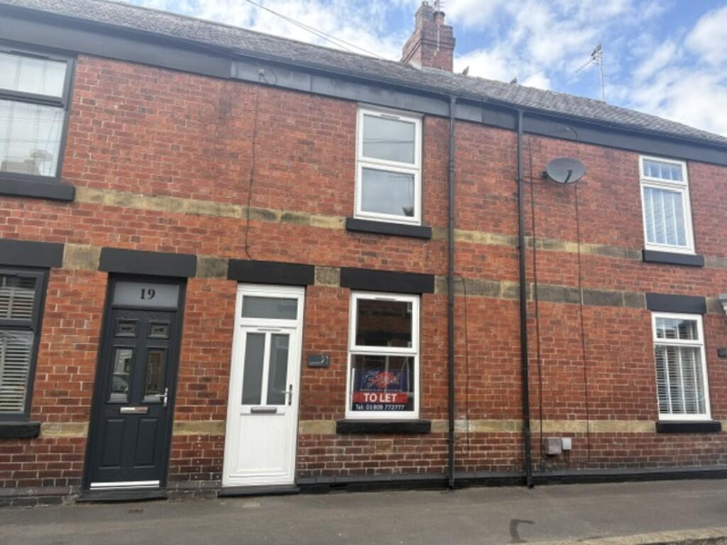 2 bed Mid Terraced House for rent in Ecclesfield. From 1st Field Properties - Kiveton Park